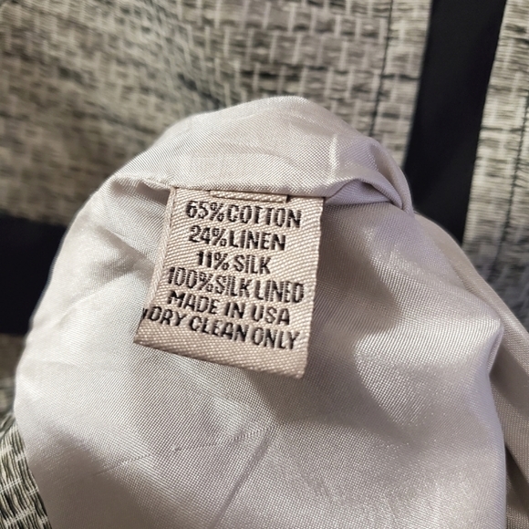 Lela Rose - Sheath Dress in Textured Fabric - Read for Sizing - Picture 9 of 9